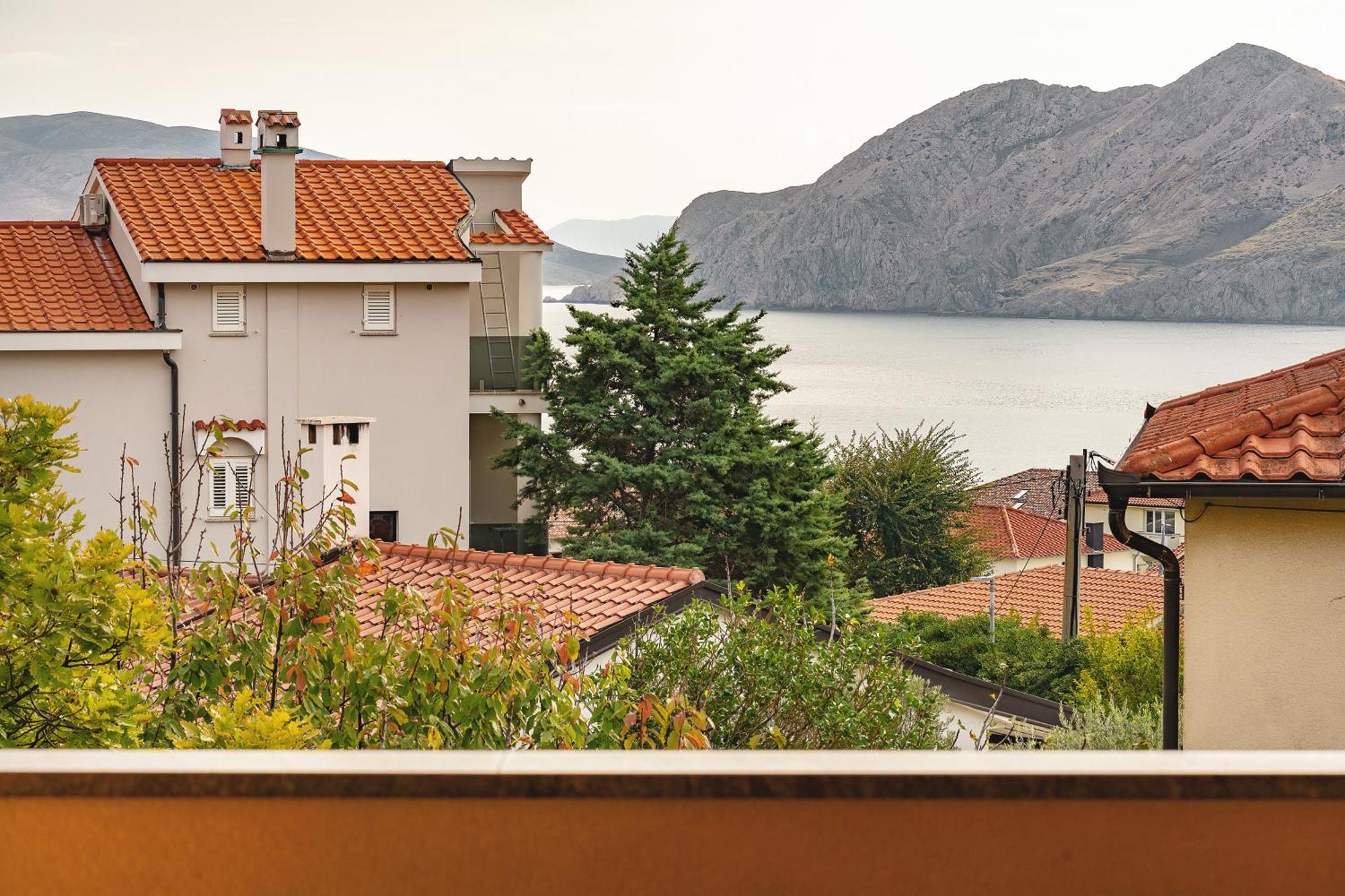 Apartments Dujmovic With Terrace Baška Exteriér fotografie